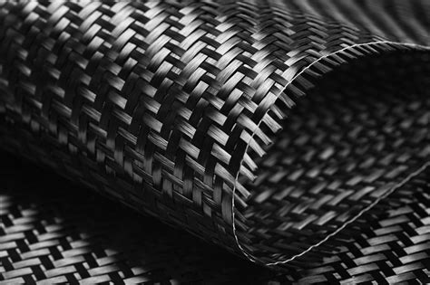 Carbon Fiber Composites - Alta Resistência e Leveza para Indústrias Exigentes!